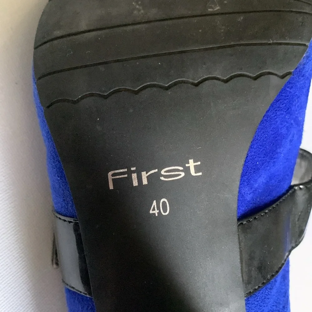 Mary Jane heels in Colbalt blue “ First” heels - Picture 5 of 9